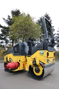 bomag_gasroller_MW