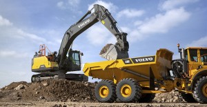Volvo CE - Pre-Conexpo 2020 - Volvo EC300E Hybrid - 01