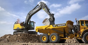 Volvo CE - Pre-Conexpo 2020 - Volvo EC300E Hybrid - 01