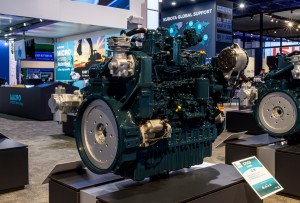 KUBOTA-S7509 Engine-5 Low Res