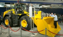 Komatsu boost fuel efficiency with its WA475-10 wheel loader