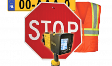 Roadvista’s 932 versatile hand-held retroreflectometer