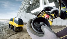 Safer compaction with remote control