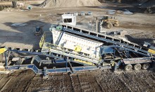 Versatile and mobile screening plant from Haver & Boecker